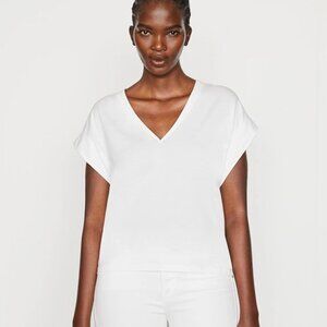 Frame Le Mid Rise V Neck T-Shirt